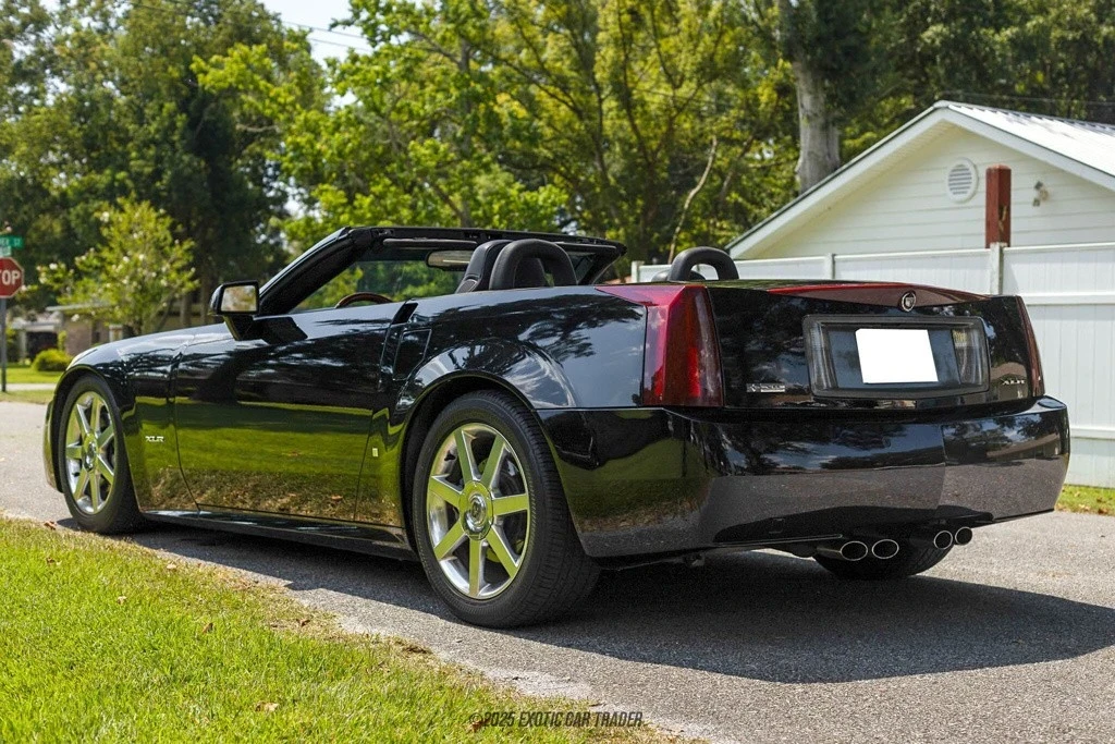 2007 Cadillac XLR - Image 6 of 12