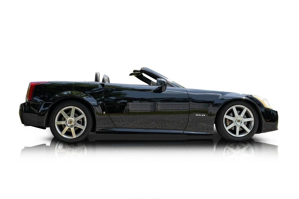 2007 Cadillac XLR - Image 2 of 12