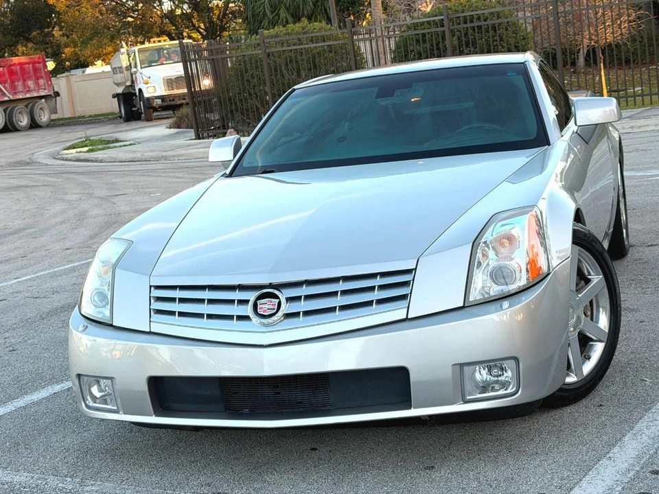 2007 Cadillac XLR - Image 4 of 12