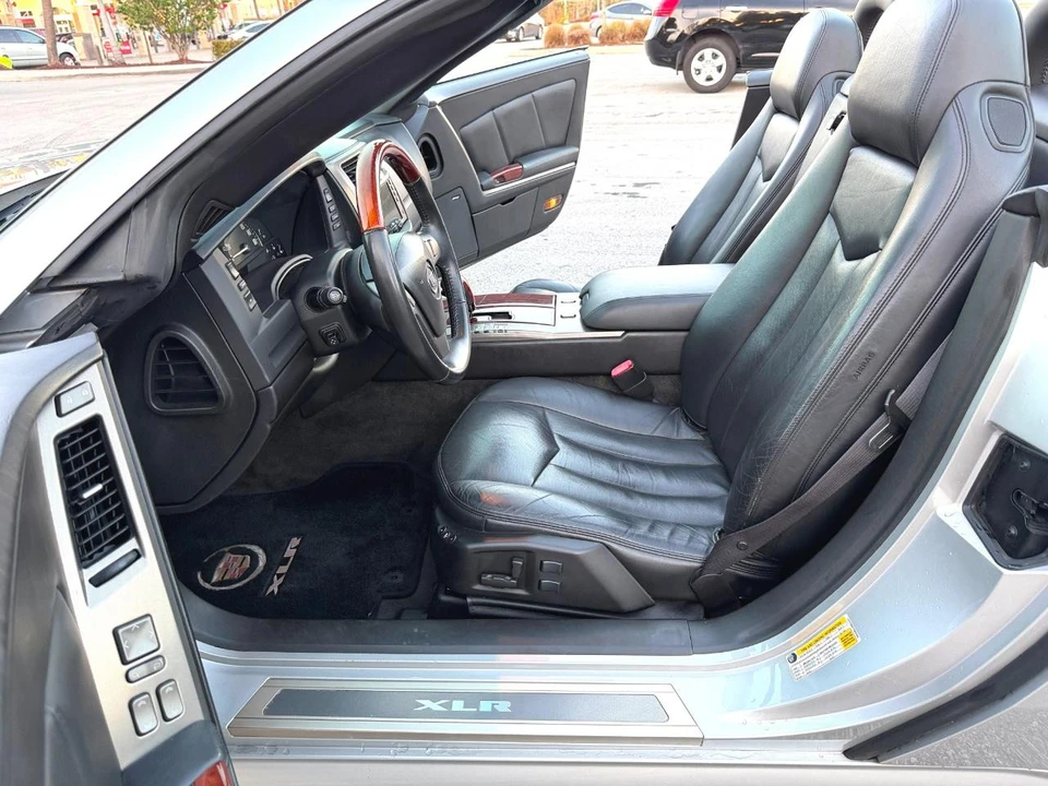 2007 Cadillac XLR - Image 21 of 21