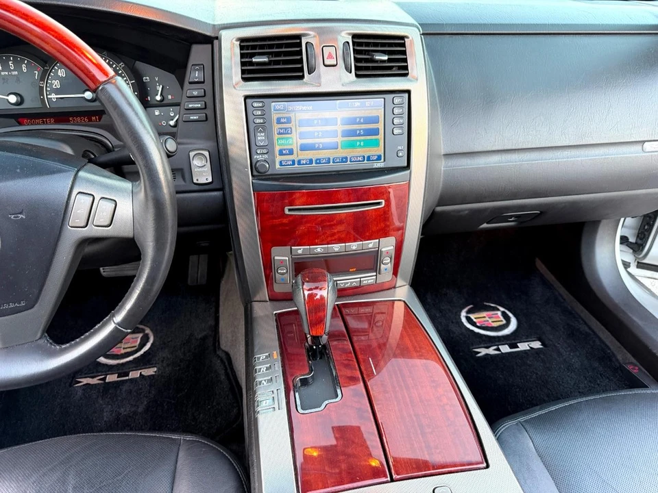 2007 Cadillac XLR - Image 26 of 31