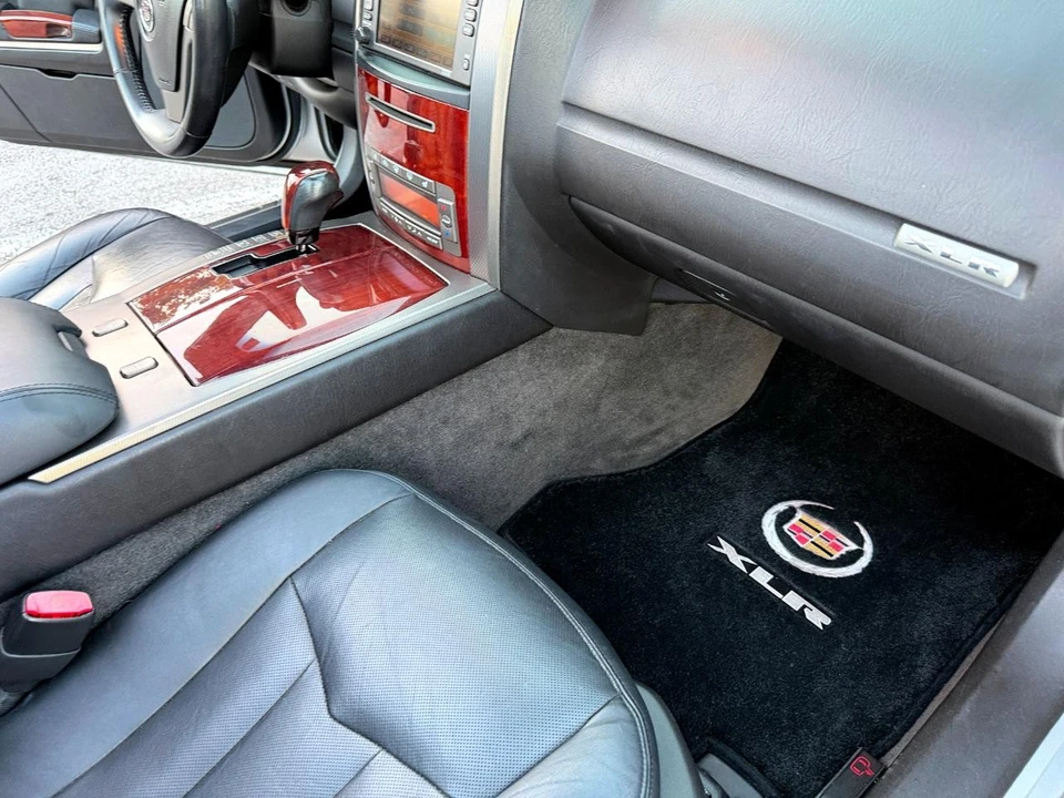 2007 Cadillac XLR - Image 31 of 31