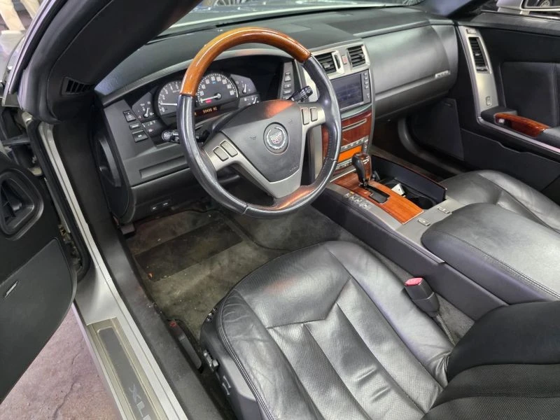 2007 Cadillac XLR - Image 5 of 12