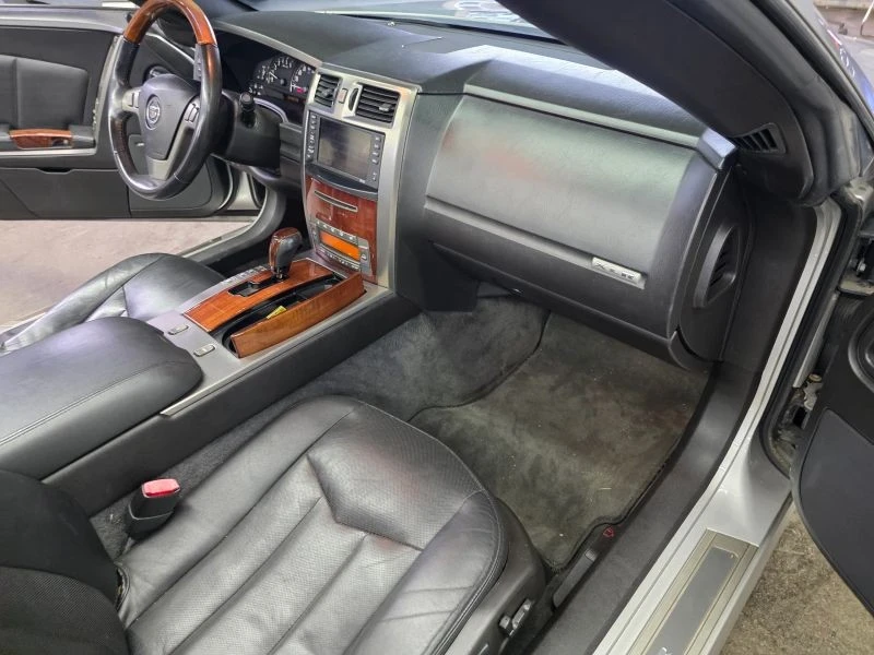 2007 Cadillac XLR - Image 8 of 12