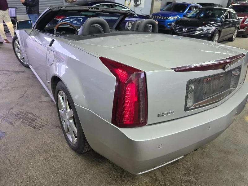2007 Cadillac XLR - Image 4 of 12