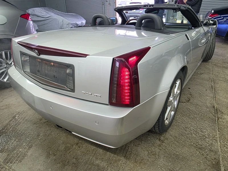 2007 Cadillac XLR - Image 3 of 12