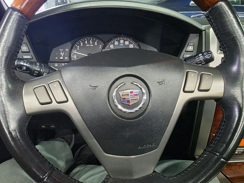 2007 Cadillac XLR - Image 11 of 12