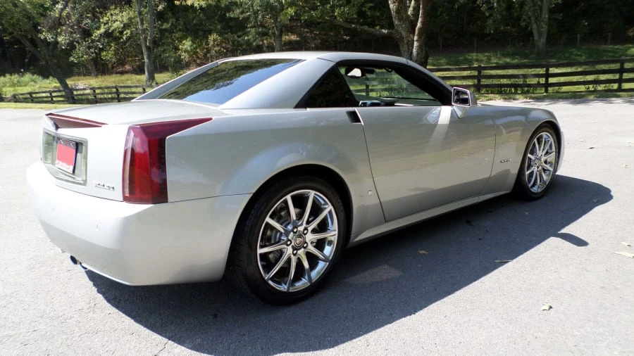 2007 Cadillac XLR - Image 2 of 23