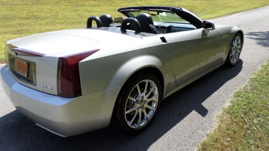 2007 Cadillac XLR - Image 4 of 23