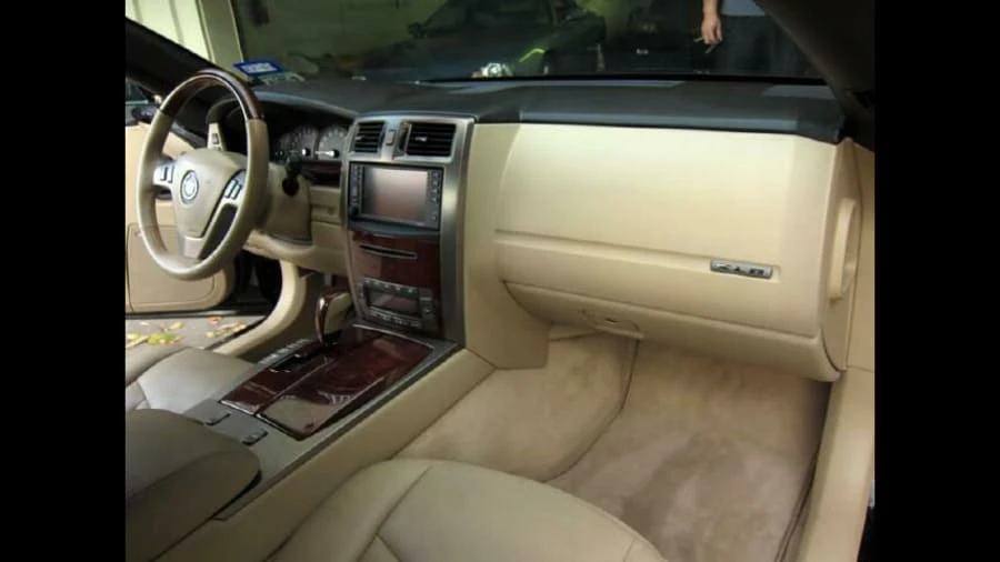 2007 Cadillac XLR - Image 6 of 14