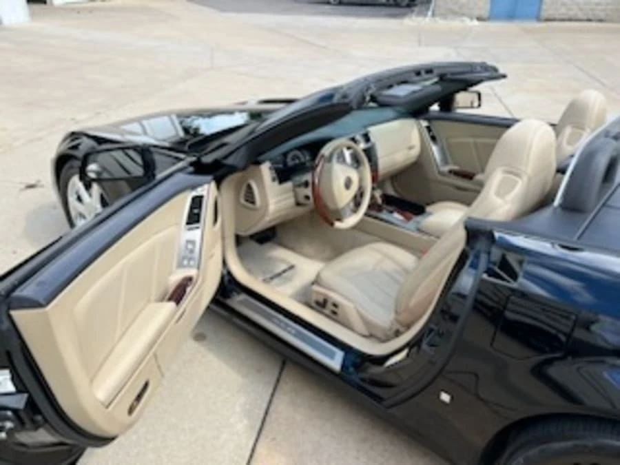 2007 Cadillac XLR - Image 9 of 12