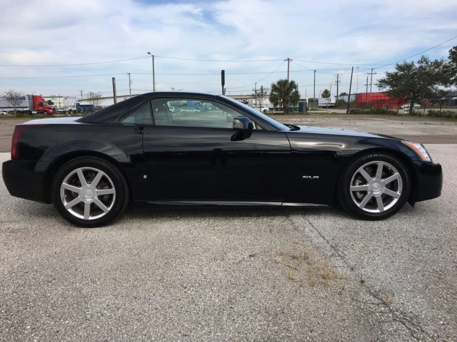 2007 Cadillac XLR - Image 8 of 9