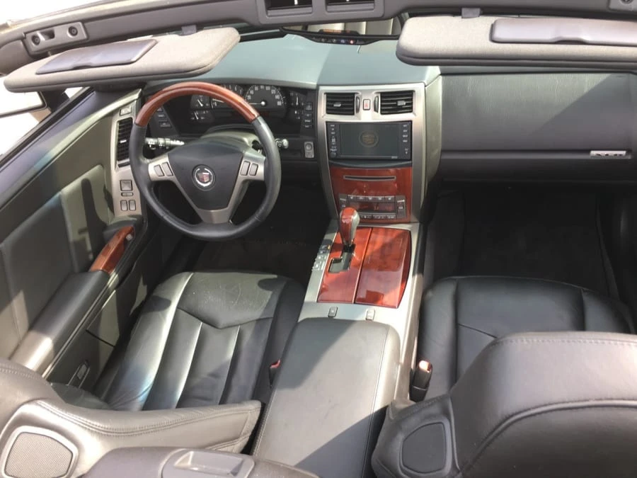 2007 Cadillac XLR - Image 4 of 9