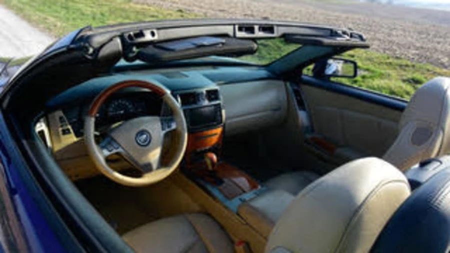 2007 Cadillac XLR - Image 4 of 9