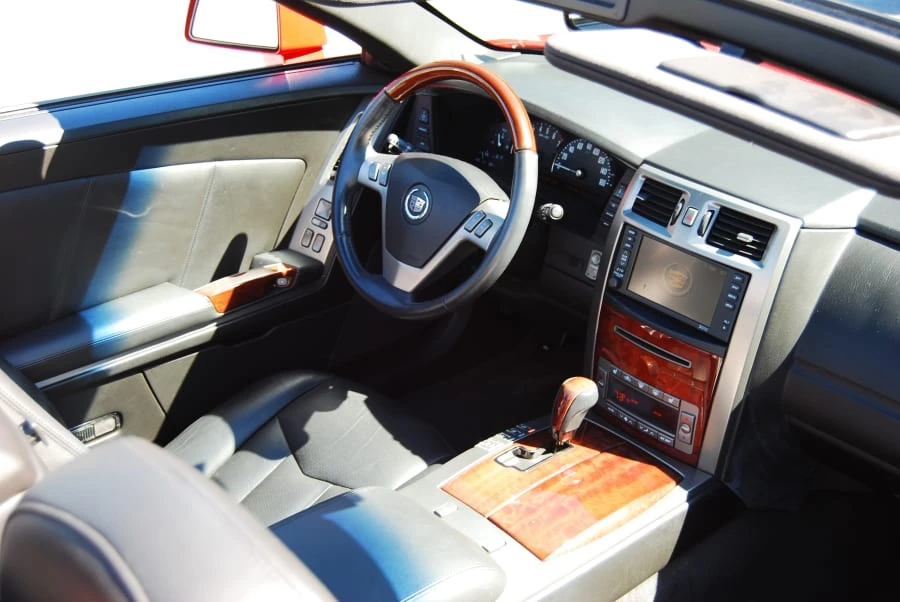 2007 Cadillac XLR - Image 4 of 12