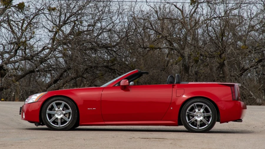 2007 Cadillac XLR - Image 2 of 12