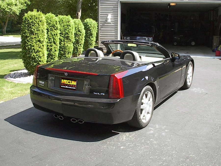 2007 Cadillac XLR - Image 2 of 5