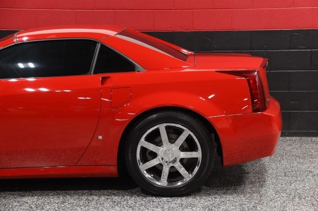 2007 Cadillac XLR - Image 24 of 24