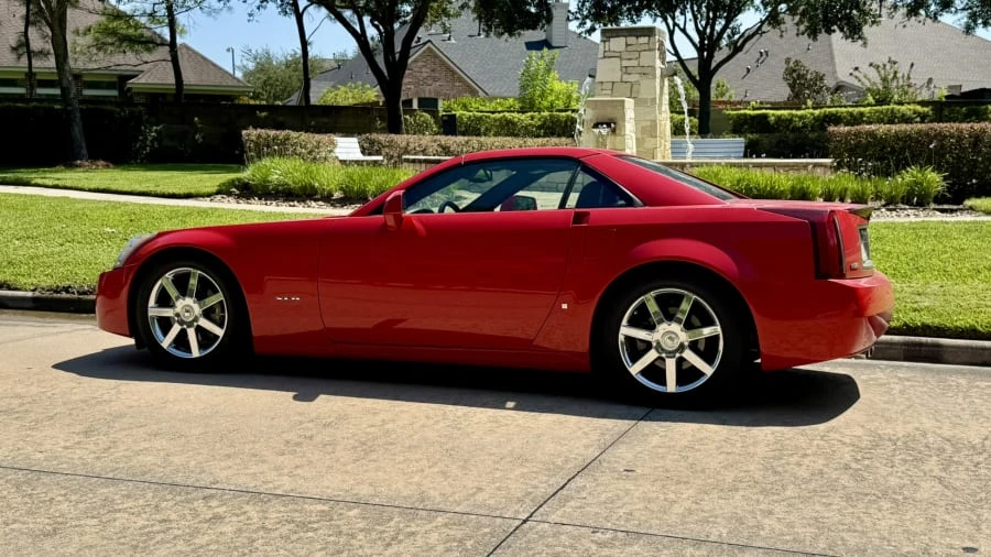2007 Cadillac XLR - Image 19 of 31