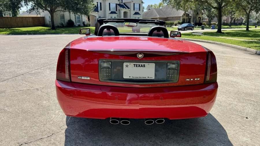 2007 Cadillac XLR - Image 28 of 31