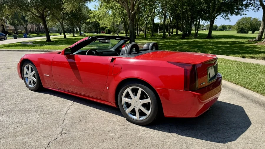 2007 Cadillac XLR - Image 27 of 31
