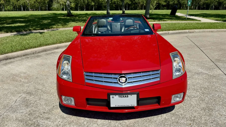 2007 Cadillac XLR - Image 15 of 31