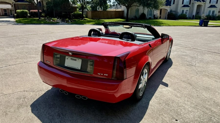 2007 Cadillac XLR - Image 30 of 31