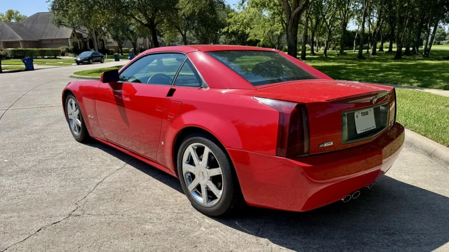 2007 Cadillac XLR - Image 12 of 31