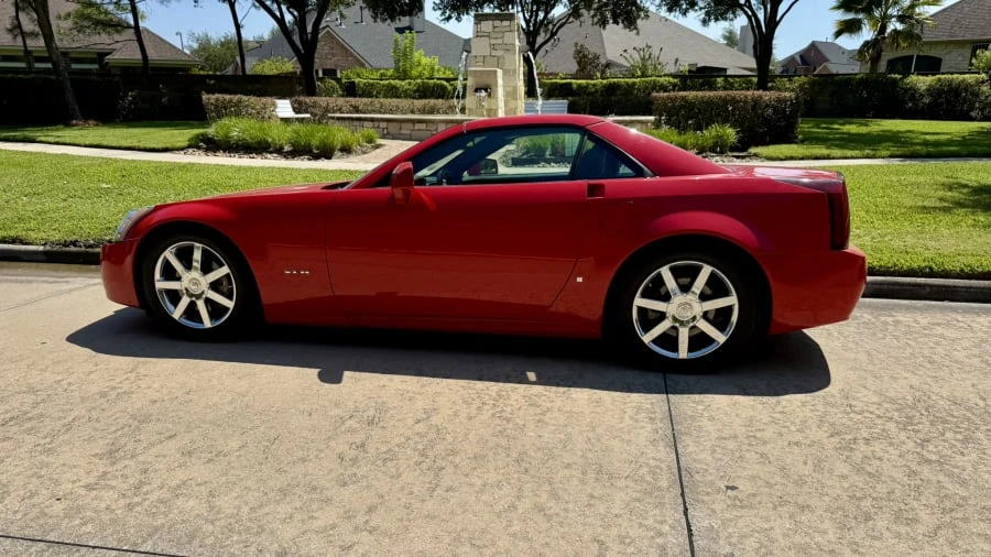 2007 Cadillac XLR - Image 25 of 31