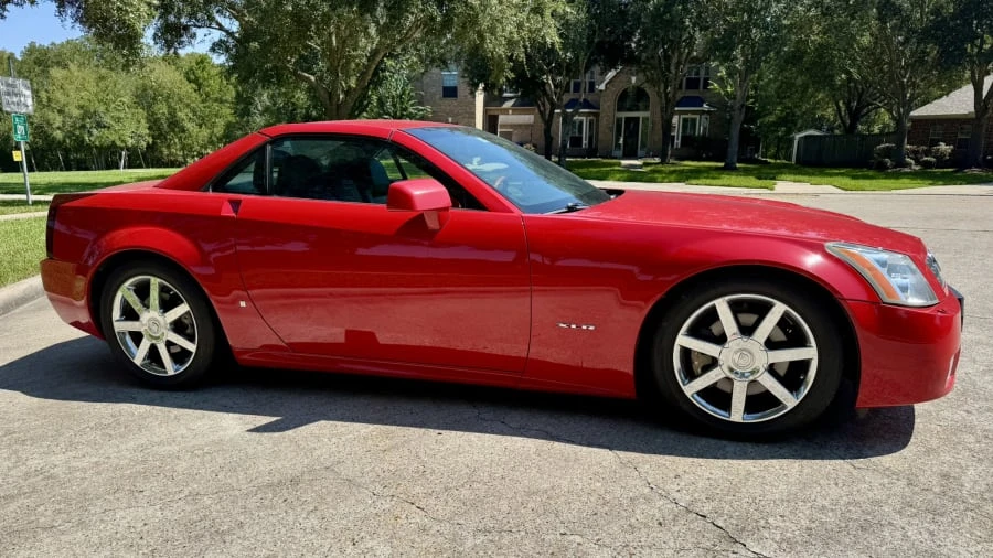 2007 Cadillac XLR - Image 3 of 31