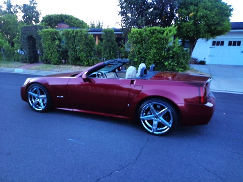 2007 Cadillac XLR - Image 4 of 31