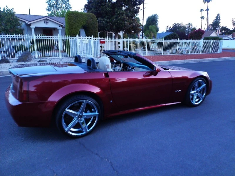 2007 Cadillac XLR - Image 9 of 31