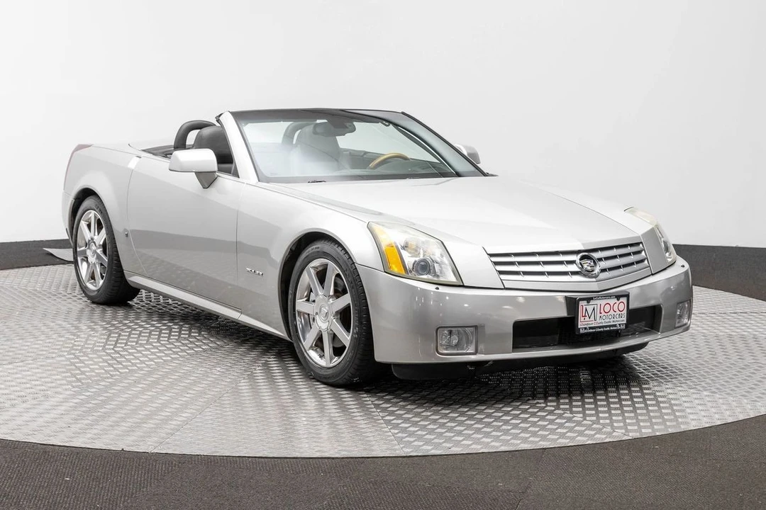 2007 Cadillac XLR - Image 4 of 21