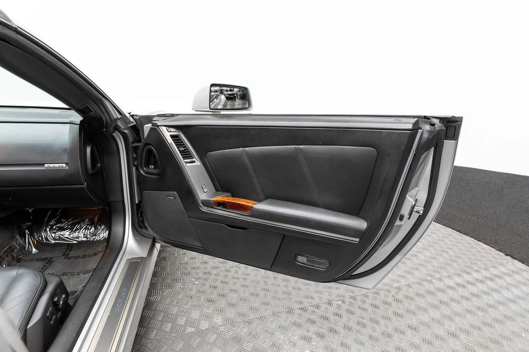 2007 Cadillac XLR - Image 14 of 21