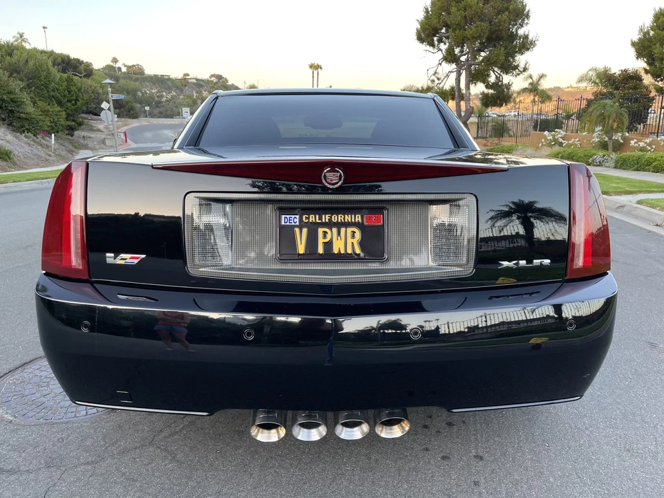 2007 Cadillac XLR-V - Image 8 of 31