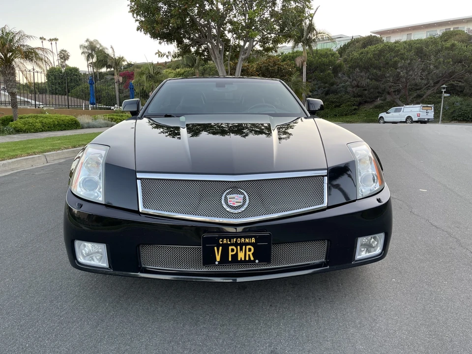 2007 Cadillac XLR-V - Image 17 of 31