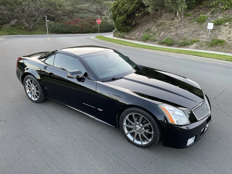 2007 Cadillac XLR-V - Image 14 of 31