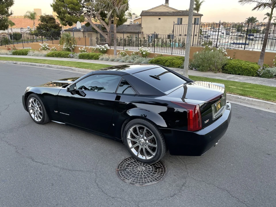 2007 Cadillac XLR-V - Image 6 of 31