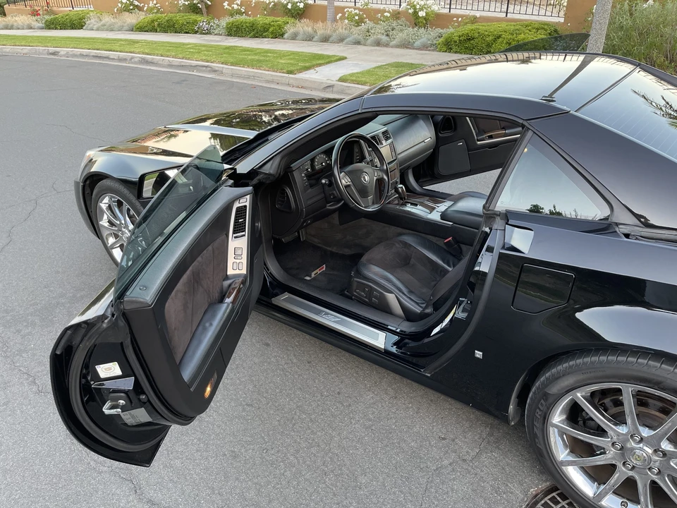 2007 Cadillac XLR-V - Image 21 of 31