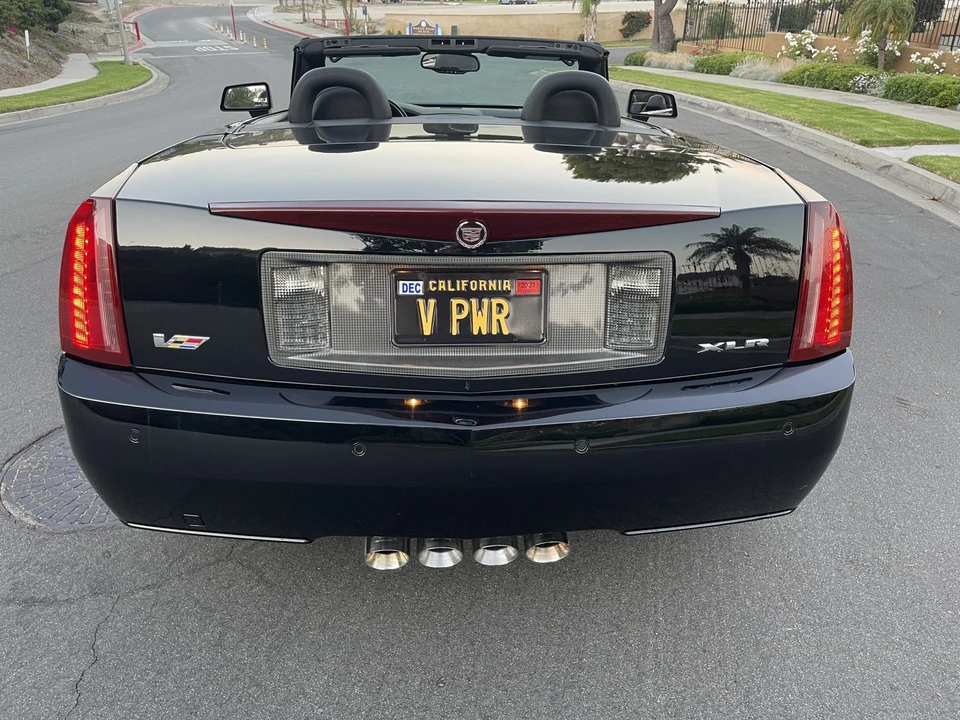 2007 Cadillac XLR-V - Image 9 of 31