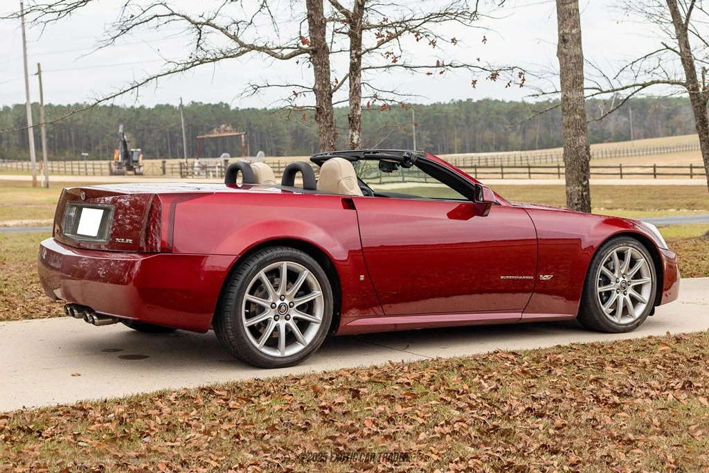 2007 Cadillac XLR-V - Image 8 of 12