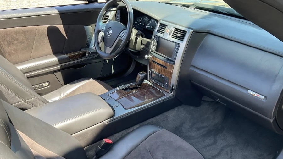2007 Cadillac XLR-V - Image 7 of 13