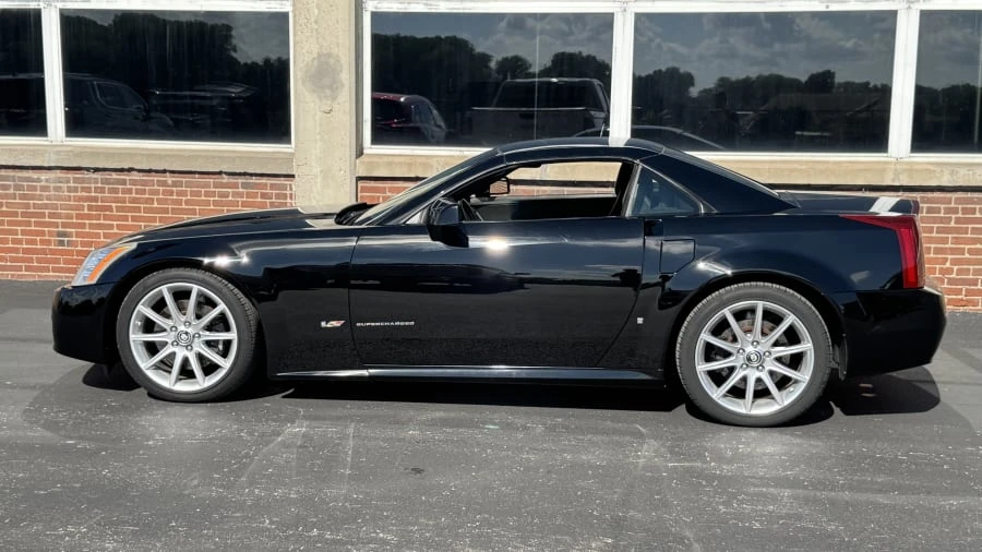 2007 Cadillac XLR-V - Image 5 of 12