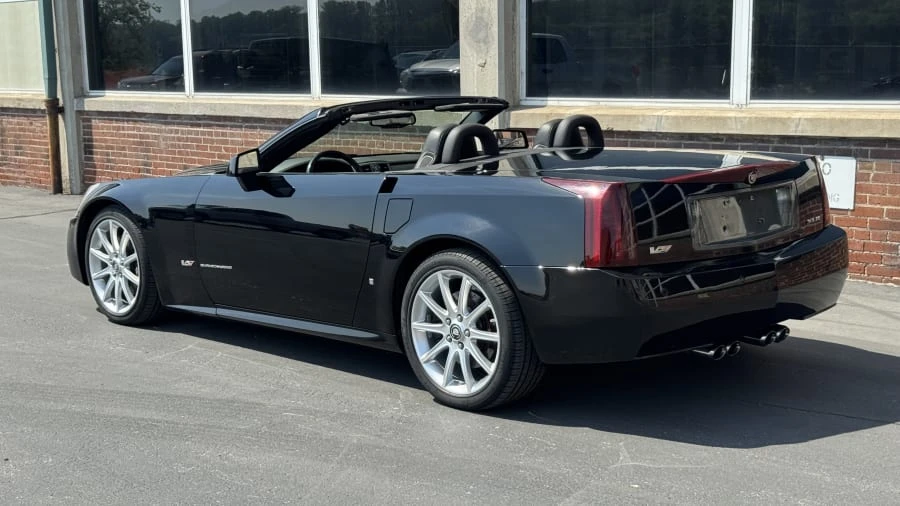 2007 Cadillac XLR-V - Image 3 of 12
