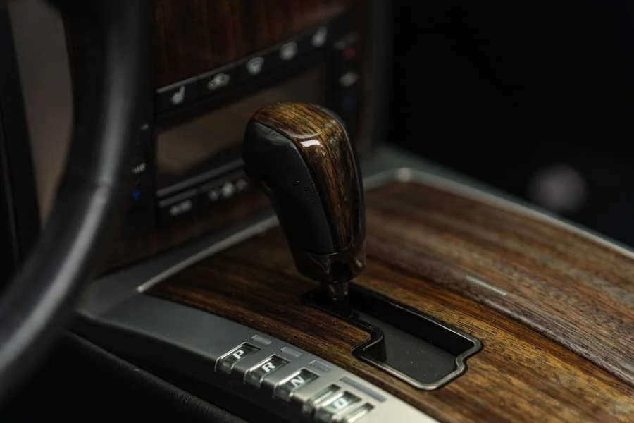 2007 Cadillac XLR-V - Image 16 of 19