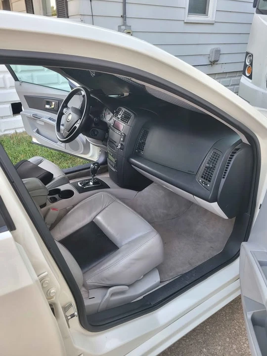 2007 Cadillac CTS 1st Gen - Image 9 of 14