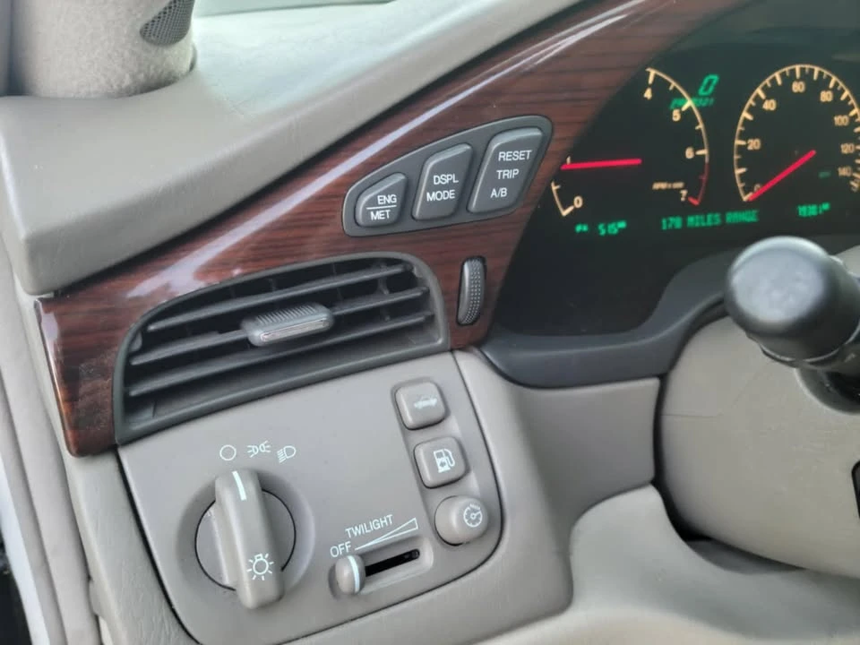 2007 Cadillac DTS - Image 17 of 20