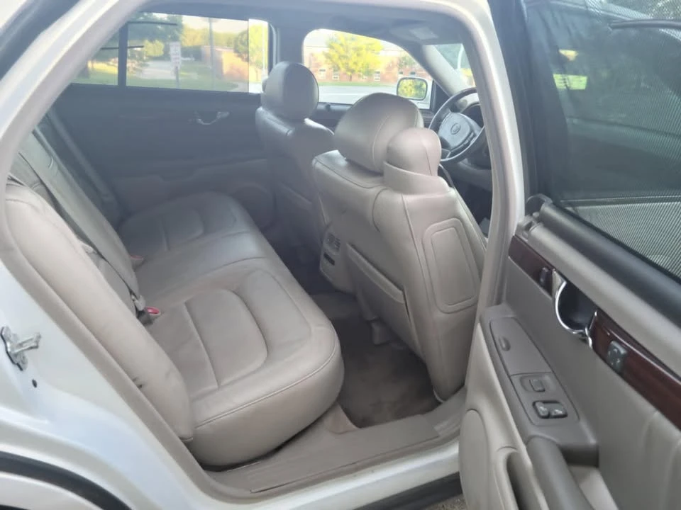 2007 Cadillac DTS - Image 11 of 20