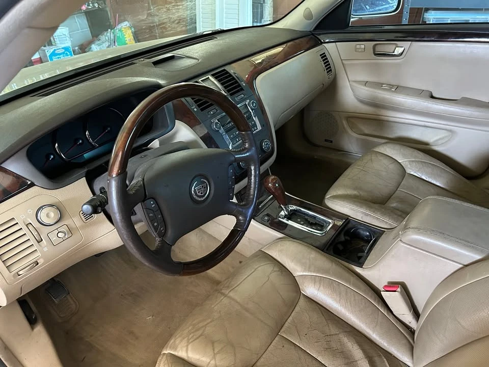 2007 Cadillac DTS - Image 5 of 8