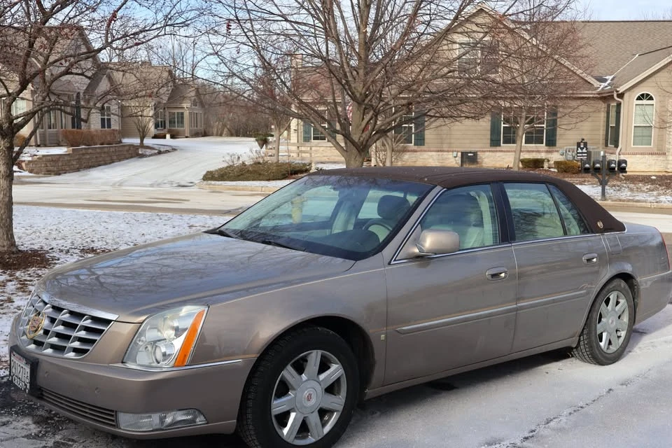 2007 Cadillac DTS - Image 7 of 11